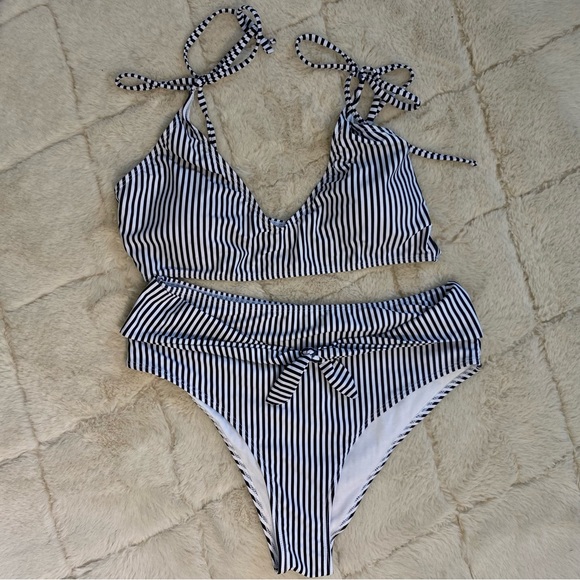 Striped high waisted bikini set - Picture 6 of 7